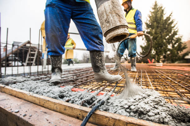 Best Concrete Retaining Walls in Peosta, IA